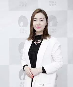 北辰金佳玭 美容协会会长